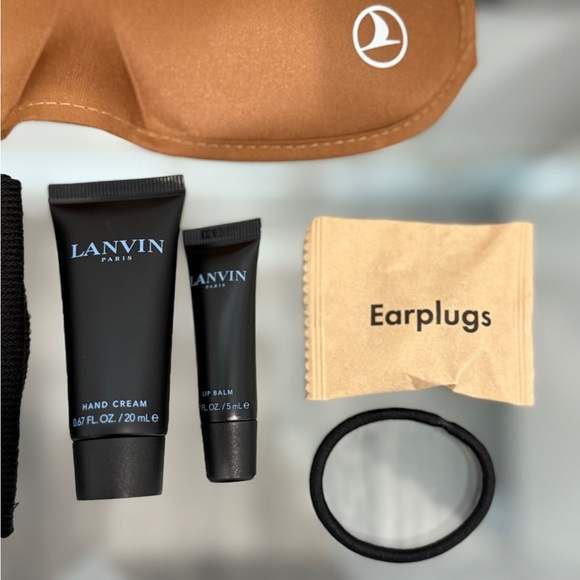 Turkish Airlines Business Class Amenity Kit // LANVIN // 2025 - Picture 2 of 7